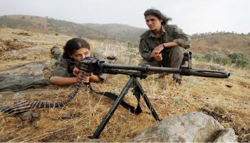 تقرير غربي يكشف تحالف "العمال الكردستاني" مع "الحرس الثوري الإيراني"
