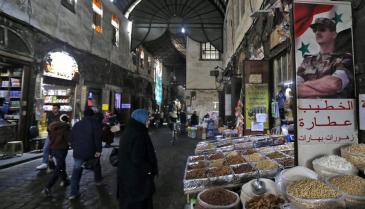 سوق البزورية في دمشق (AFP)