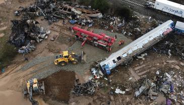 حادثة اصطدام قطارين في اليونان