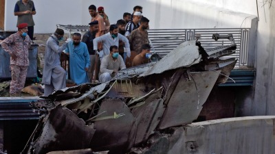 2020-05-22t135341z_1240736709_rc2ptg9n20sg_rtrmadp_3_pakistan-airplane-crash.jpg