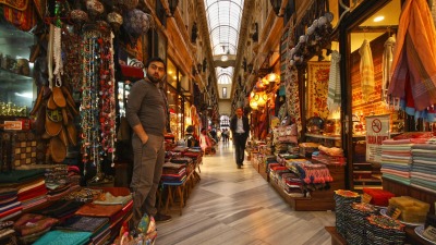 2014_3_ntique-atrium-with-several-colorful-shops-and-vendors-of-traditional-goods.-istanbul14265343841_4e780800b8_o.jpg