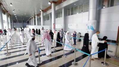 الكويت تمنع سفر مواطنيها في حال عدم تلقيهم لقاح كورونا