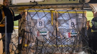 الإمارات ترسل طائرة مساعدات طبية رابعة إلى نظام الأسد