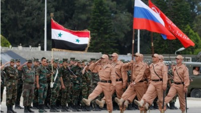 الروس في حلب يقيمون وقفة تضامنية تخليدا لذكرى ضحايا "قازان"