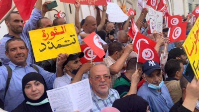 تونس.. استمرار التظاهرات المنددة بـ "انقلاب" قيس سعيد| صور+ فيديو