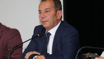 رئيس بلدية بولو (إنترنت)