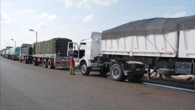  لبنان.. تكليف وزير الأشغال لبحث أزمة رسوم الشاحنات التي تعبر سوريا