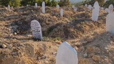 قبور بلا هوية.. سوريون فقدوا حياتهم على الحدود التركية اليونانية