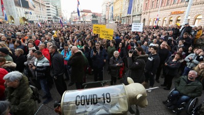 2021-11-20t160758z_189217995_rc2eyq9dynsg_rtrmadp_3_health-coronavirus-croatia-protests.jpg