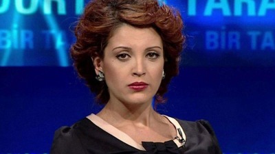 الصحفية التركية ناغيهان ألجي (إنترنت)
