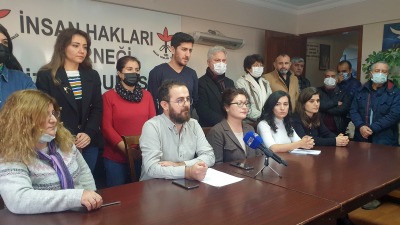 تجمع الحقوقيون الأتراك في إزمير (evrensel)