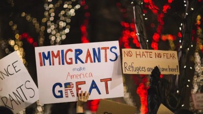 احتجاجات مدافعة عن الهجرة والمهاجرين