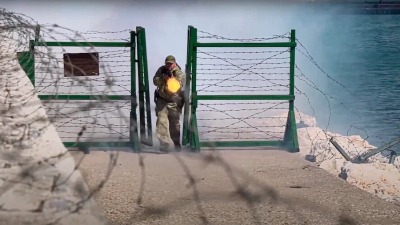 جندي روسي يطلق النار أثناء تدريبات عسكرية في قاعدة لروسيا في سوريا - التاريخ: 16 شباط 2022