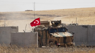 الجيش التركي على الحدود السورية (الأناضول)
