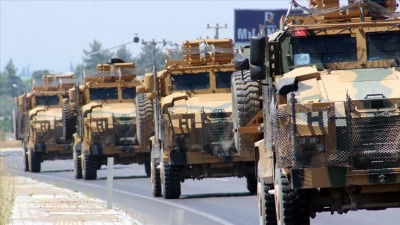 رتل للجيش التركي داخل سوريا (الأناضول)