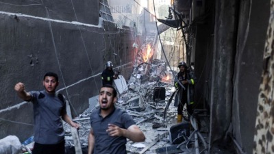 آثار الاستهداف الإسرائيلي على قطاع غزة