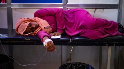 سورية مصابة بالكوليرا تتلقى العلاج في مشفى الكسرة بمحافظة دير الزور - التاريخ: 17 أيلول 2022