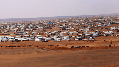 السلطات الأردنية ترحّل لاجئين سوريين إلى مخيم الركبان