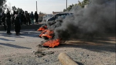 احتجاجات في ريف دير الزور ضد ممارسات "الإدارة الذاتية"  (تلفزيون سوريا)