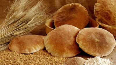 عن التركة المُضاعة: القمح والخبز
