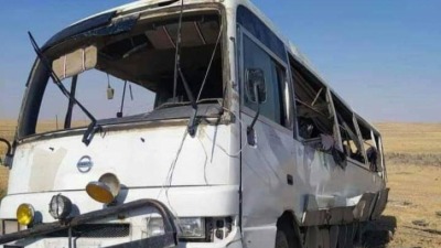 مقتل وإصابة 24 شخصاً بهجوم لمجهولين على حافلة بدير الزور