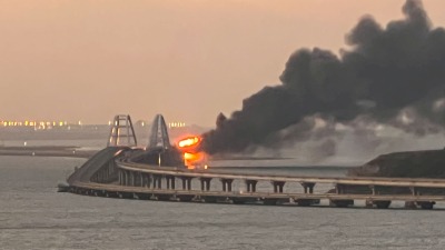 تفجير يستهدف جسر كيرتش