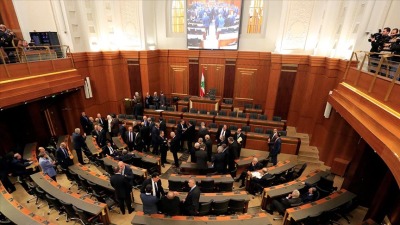 البرلمان اللبناني (الأناضول)