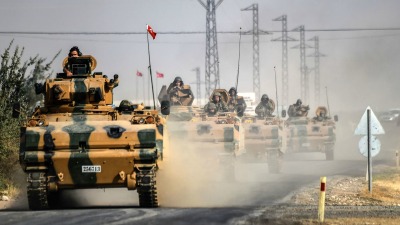 وصول تعزيزات للجيش التركي إلى الحدود مع سوريا وسط تهديدات بشن عملية عسكرية - الأناضول