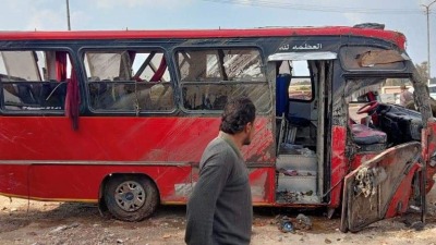 حافلة الركاب التي سقطت في ترعة بمحافظة الدقهلية شمالي مصر (فيس بوك)