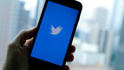 إجراء جديد من تويتر سيؤثر على آلاف الحسابات - رويترز