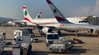 إحدى طائرات طيران الشرق الأوسط في مطار رفيق الحريري ببيروت - التاريخ 1 تشرين الثاني 2022