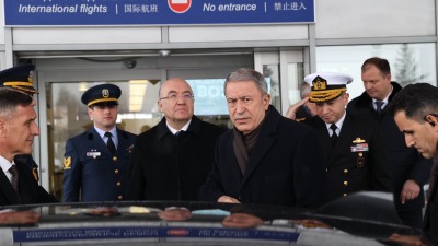 وزير الدفاع التركي خلوصي أكار في موسكو يلتقي علي عباس