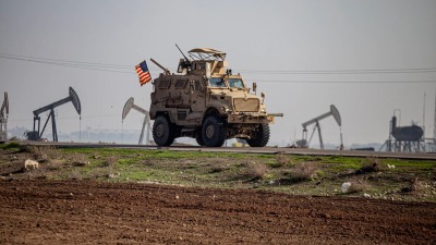 قوات أميركية أثناء تسيير دورية لها في القامشلي - تاريخ الصورة 4 كانون الأول 2022