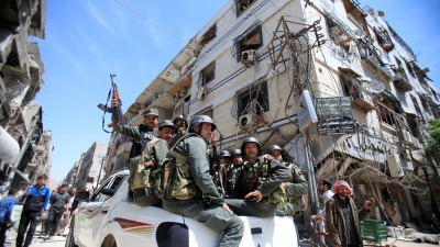 قوات النظام في دوما بريف دمشق ـ رويترز