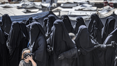 عائلات عناصر تنظيم "داعش" في مخيم الهول - أ ف ب