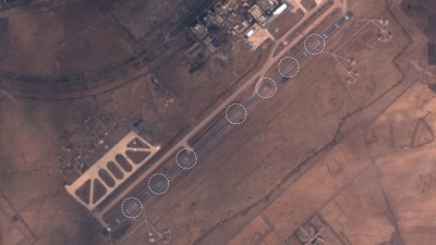 صورة من الأقمار الصناعية توضح نقاط استهداف الغارات الإسرائيلية في مطار دمشق - بتاريخ 2 كانون الثاني 2022