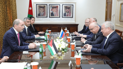 الوفد الروسي في اجتماع مع وزير الخارجية الأردني أيمن الصفدي - وزارة الخارجية الأردنية