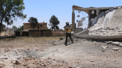 صورة أرشيفية لقصف سابق للنظام على بلدة كفرنوران غربي حلب (الدفاع المدني)