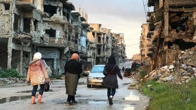 نساء الأنقاض السوريات