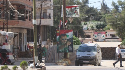 حاجز لقوات النظام السوري بجانب مشفى الكلمة بالقامشلي (تلفزيون سوريا)