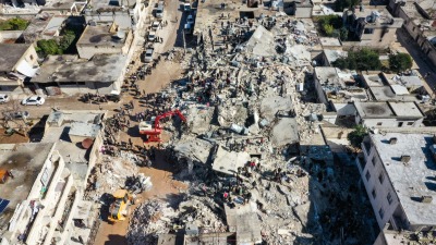 صورة جوية تظهر حجم الدمار في بلدة جنديرس بريف حلب الشمالي (الدفاع المدني السوري)