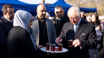 الملك تشارلز يعزي بالضحايا السوريين