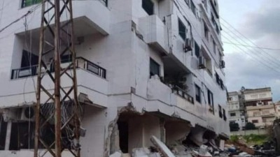 المباني المتضررة بالزلزال في اللاذقية (تلفزيون سوريا)