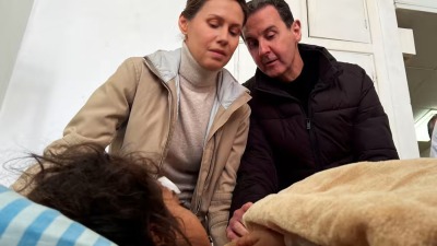 بشار الأسد برفقة أسماء في زيارة لضحايا الزلزال 
