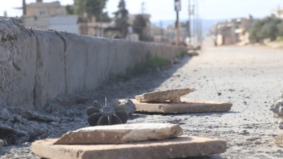 آثار القصف على مدينة الأتارب (الدفاع المدني السوري/فيس بوك)