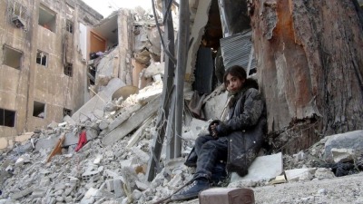 الدمار في مخيم درعا (تويتر)