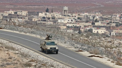 دورية عسكرية للجيش الأردني قرب حدود مع سوريا - AFP