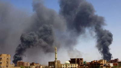 استمرارا الاشتباكات بين الجيش والدعم السريع في السودان (رويترز)