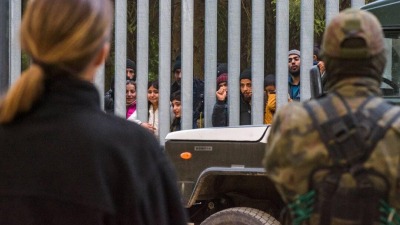 طالبو لجوء سوريون وعراقيون على الحدود البولندية