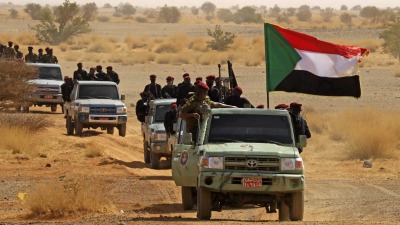 تحولت أماكن في السودان إلى مدن أشباح ليس فيها سوى رائحة الموت (AFP)